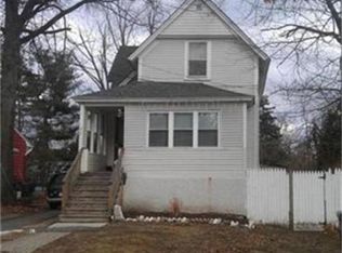 31 Boyer St, Springfield, MA 01109