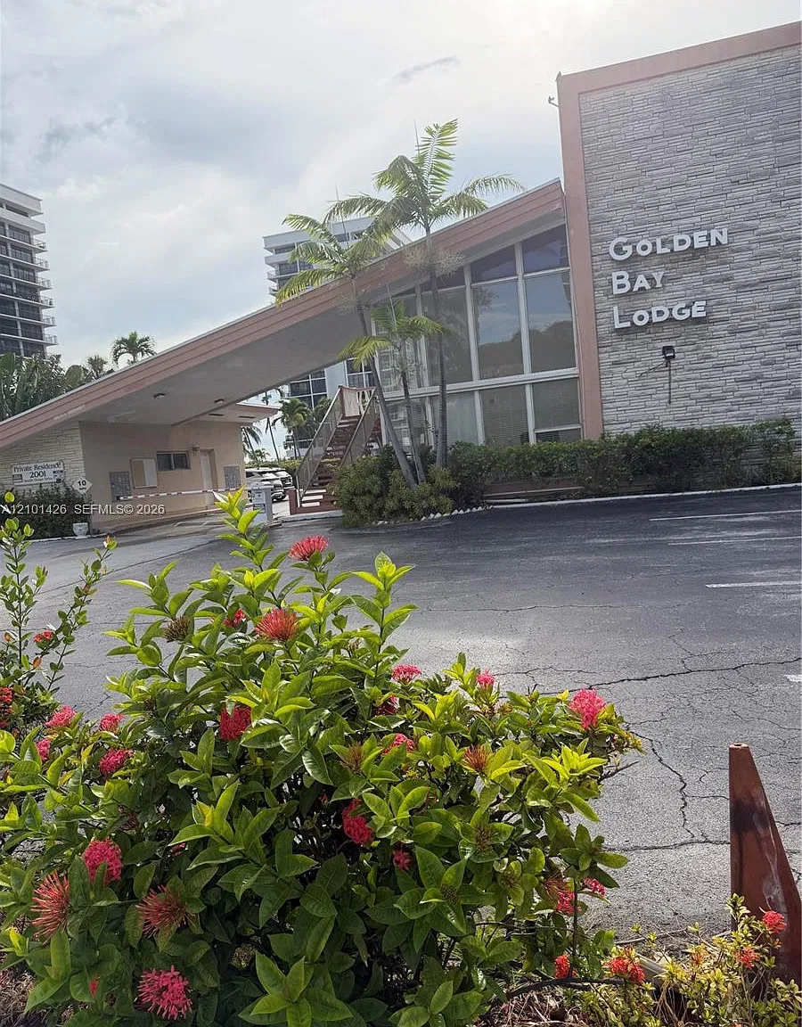 Golden Bay Lodge Co-Op — Photo 1