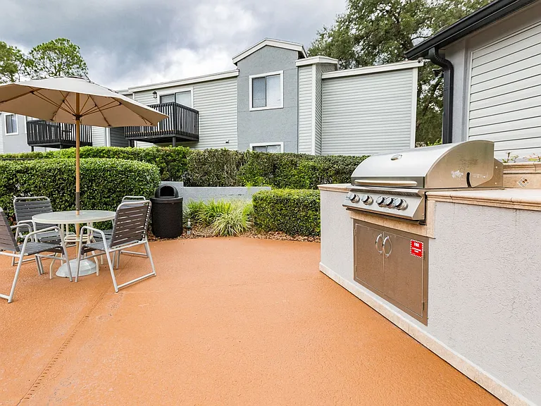 PALM TRACE APARTMENTS — Photo 7