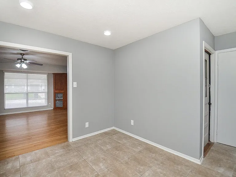 6322 Clemson St — Photo 7