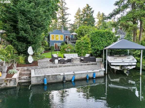 17332 Lake Haven Dr, Lake Oswego, OR 97035