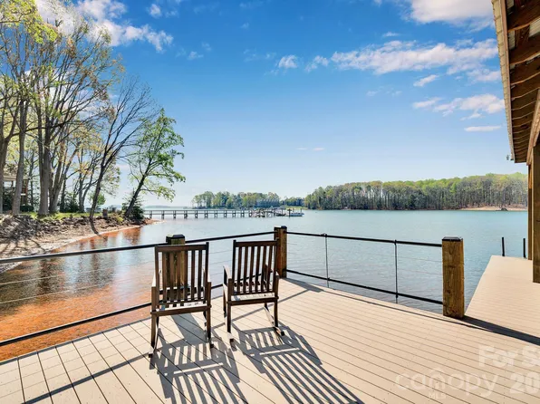 8318 Normandy Rd, Denver, NC 28037