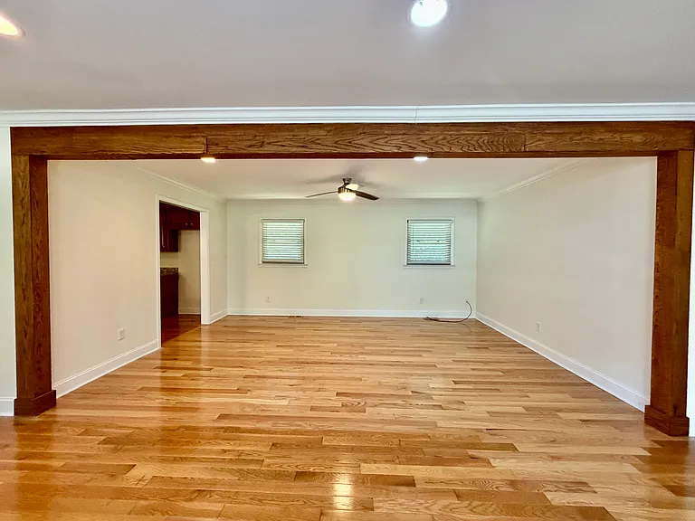 109 James Dr — Photo 10