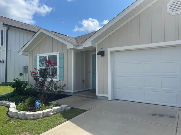 433 Scarborough St, Crestview, FL 32539