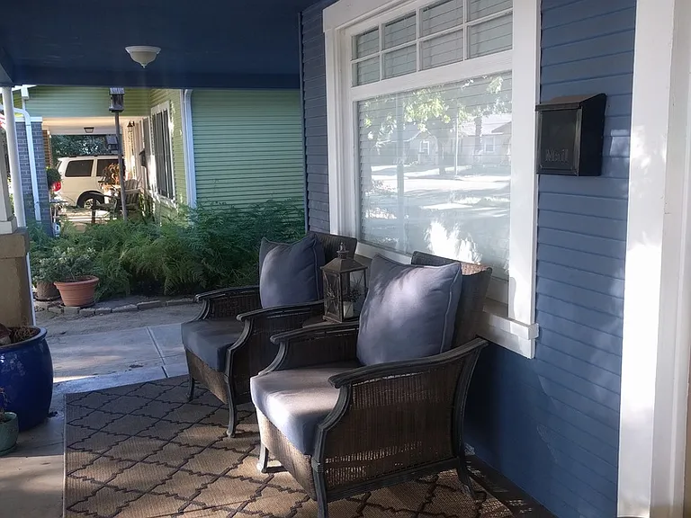 537 Auburn St — Photo 19