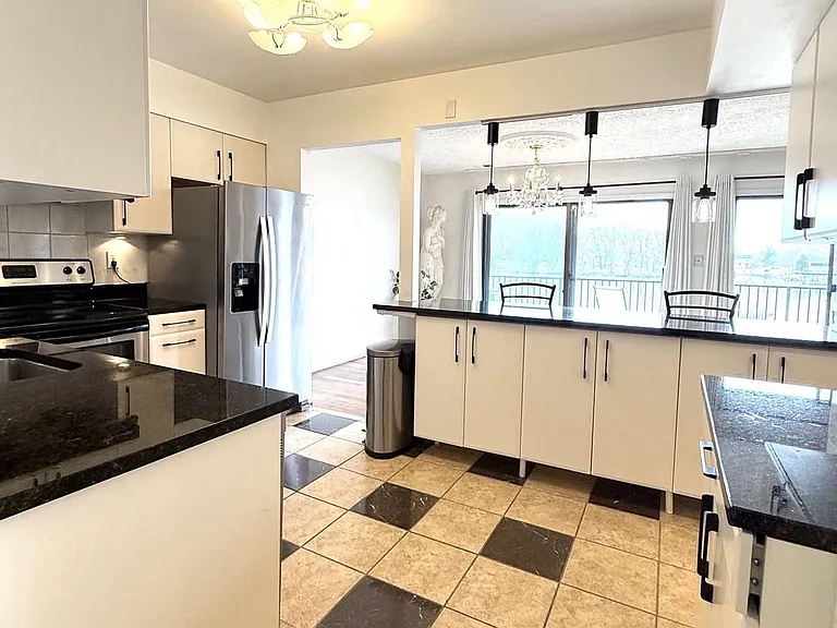 532 Riviera Dr #B — Photo 14