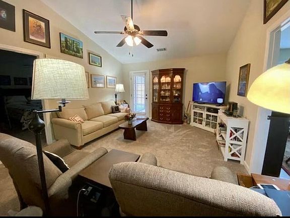 3rd image of 214 Staghorn Ct