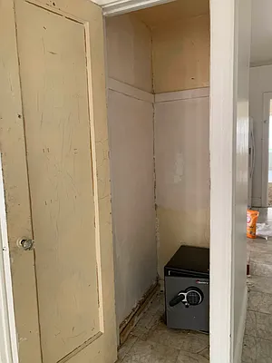 Rented by Voro, LLC | media 8