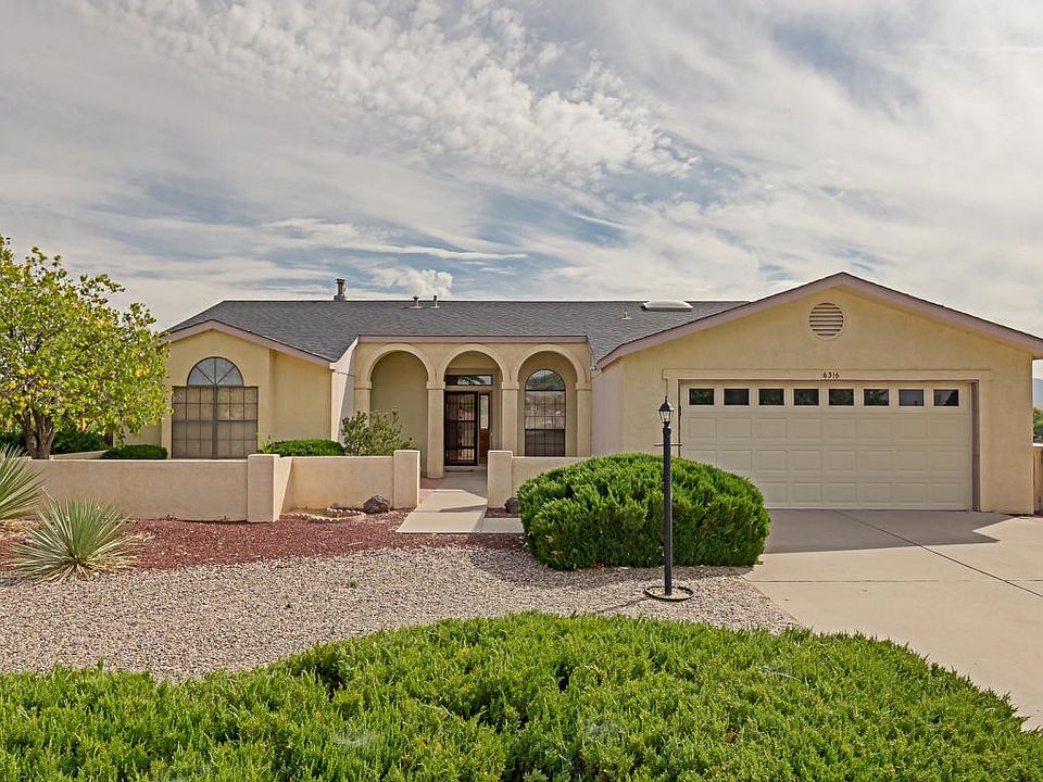 6313 Beaver Ct NE-1