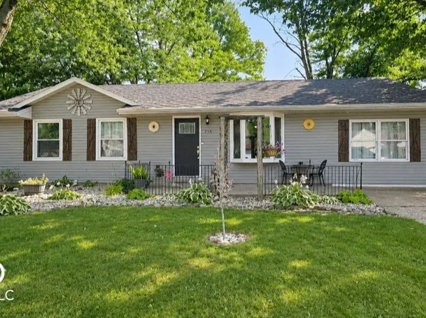 605 Locust Ln, Centerville, IN 47330