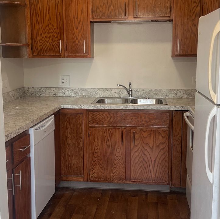 1st image of 4344 Centennial Ct APT 6