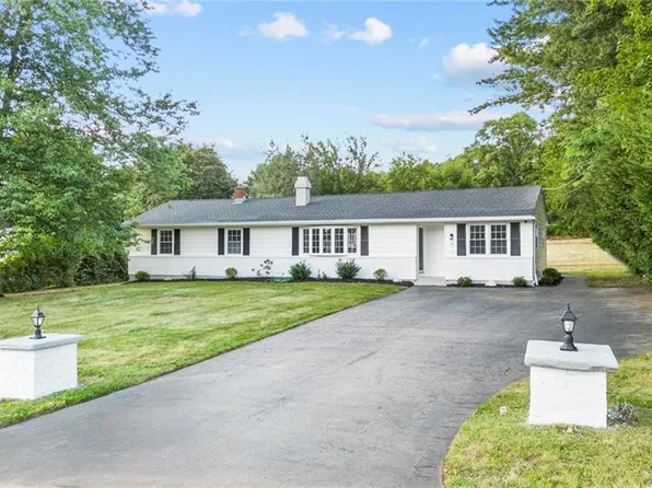 18 Grant Drive, North Branford, CT 06472