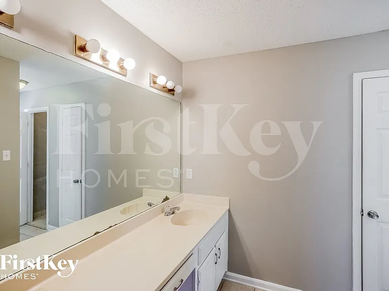 4644 Winter Park Dr — Photo 10