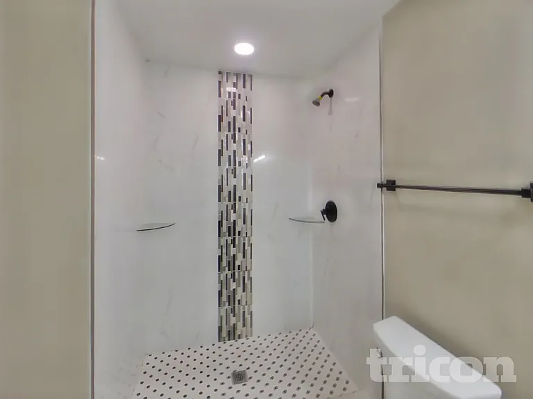 4820 W Hayward Ave — Photo 8