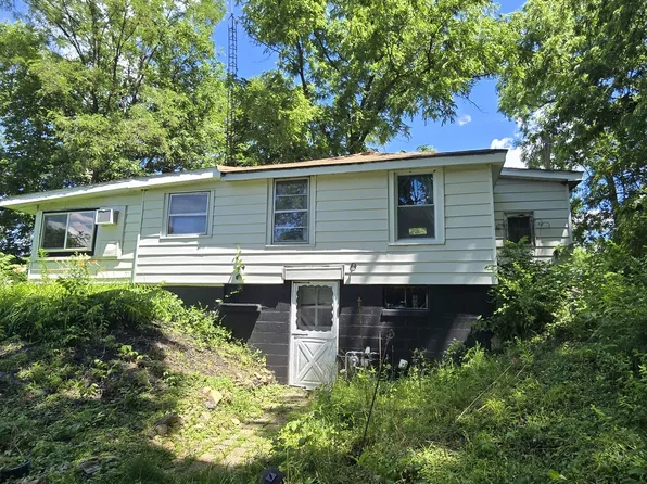 1977 N 3103rd Rd, Ottawa, IL 61350