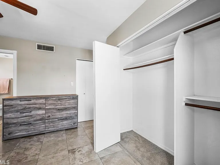 707 E Encanto Dr — Photo 26