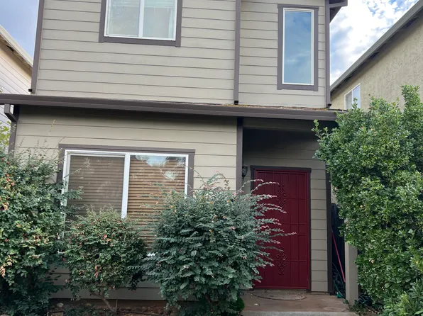 5 Skywalker Ct, Chico, CA 95973