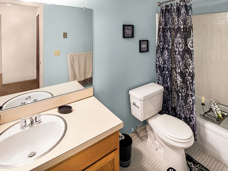 1 Bedroom Apartment