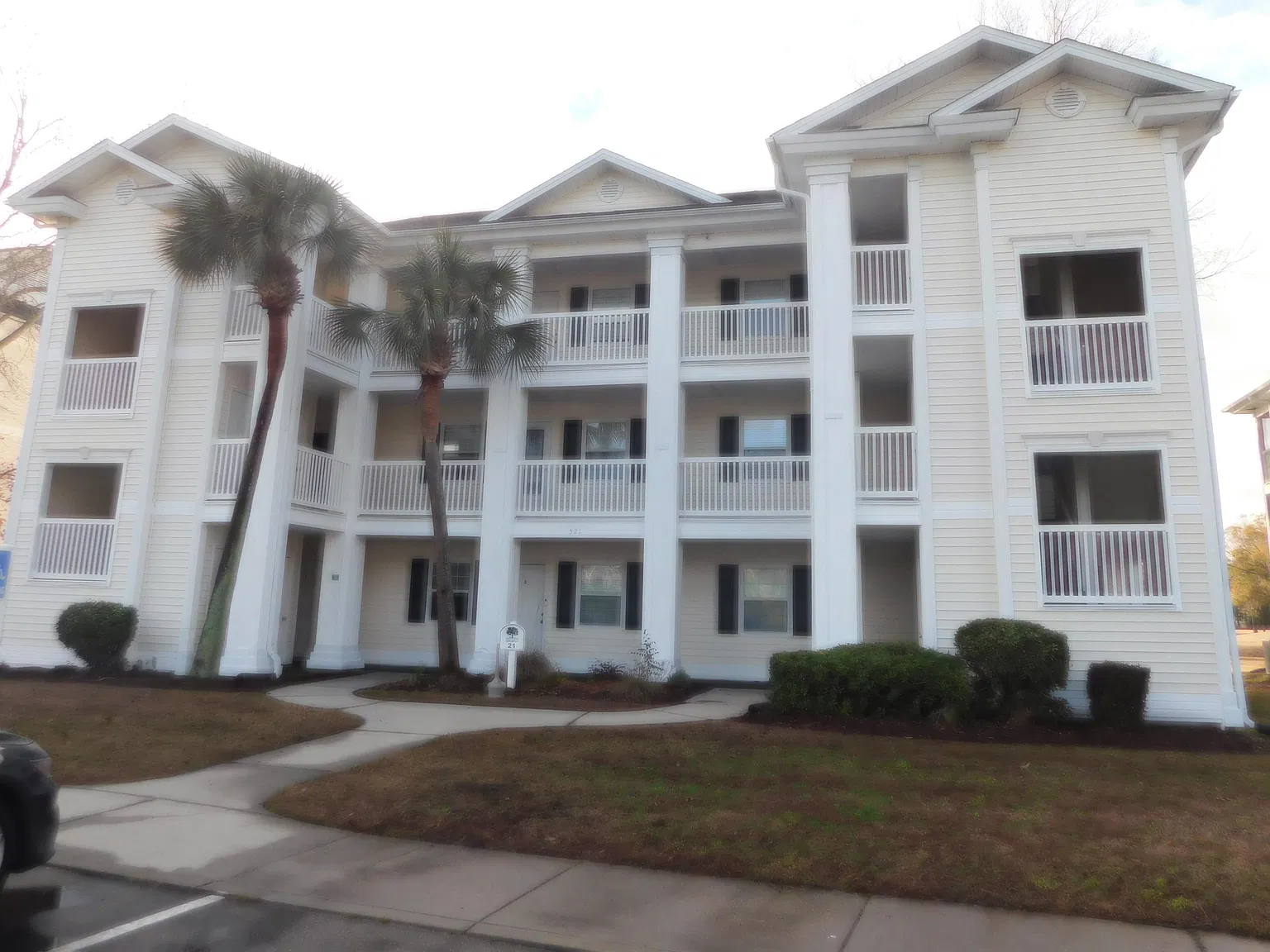 2 bed, 2.0 bath, 896 sqft, $1,500 — Photo 1
