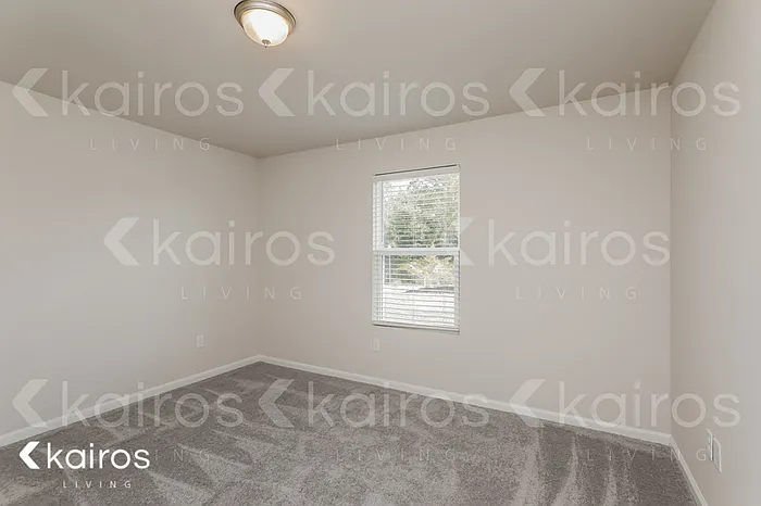 832 Whispering Creek Ave — Photo 8