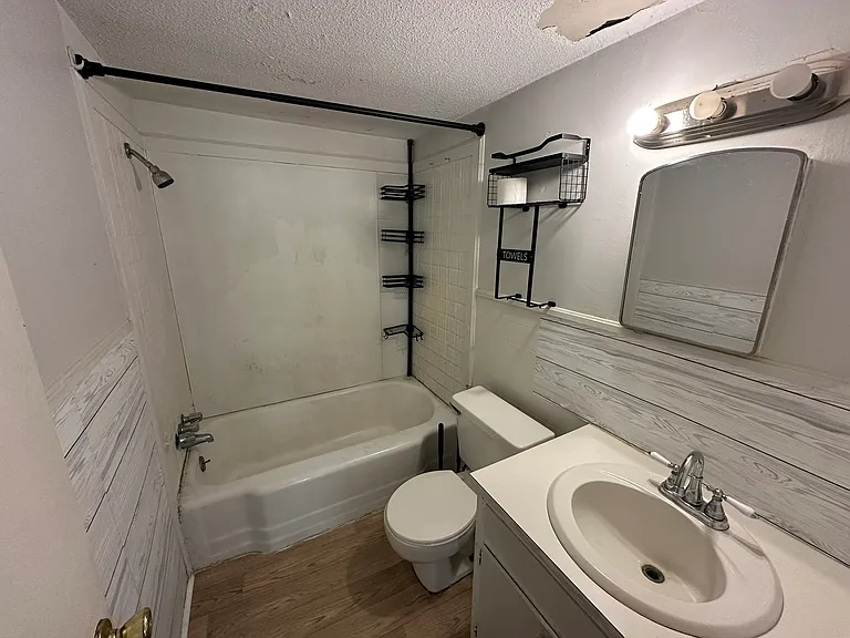 1333 Fork Hill Rd — Photo 6