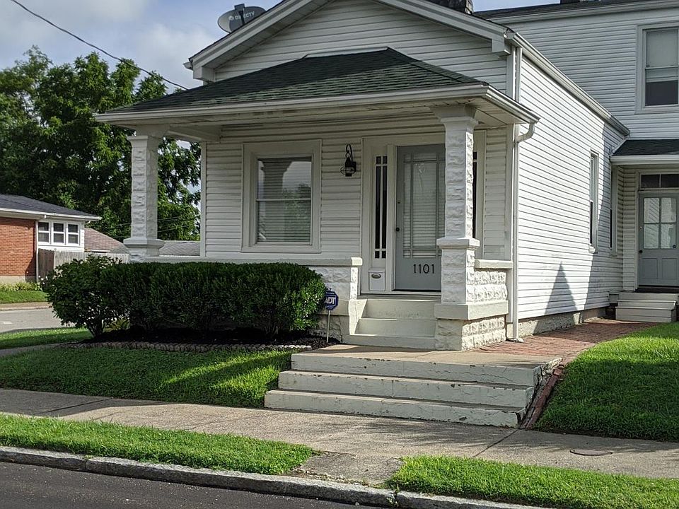 Welcome to 1101 Forrest Street. 2 bedrooms/ 2 full baths, renovated kitchen and 2 living areas.