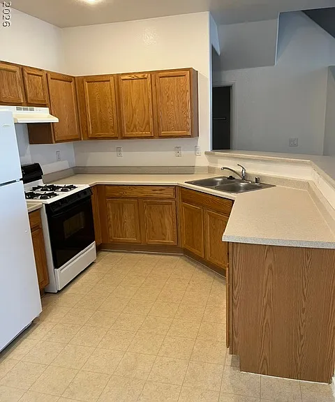 2511 April Breeze Ln — Photo 11