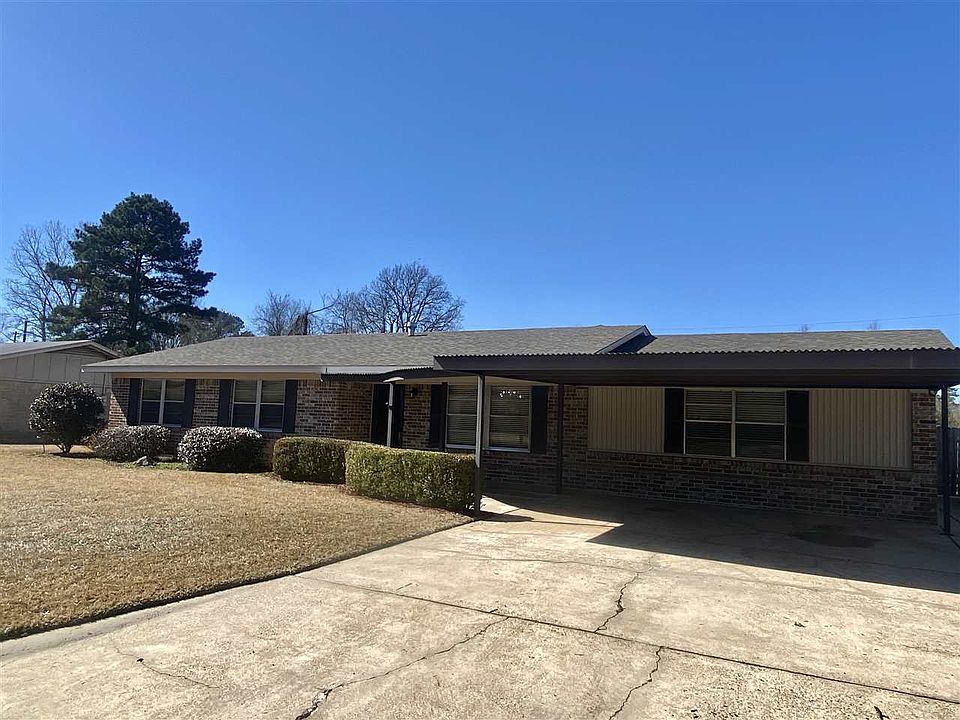 1st image of 14 Highland Hills Ln