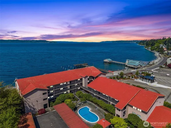 28303 Sound View Drive S #107, Des Moines, WA 98198