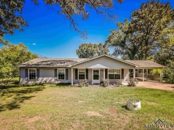 1710 S Oak St, White Oak, TX 75693