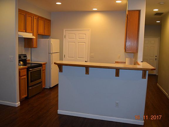 4th image of 3124 NE 13th Pl