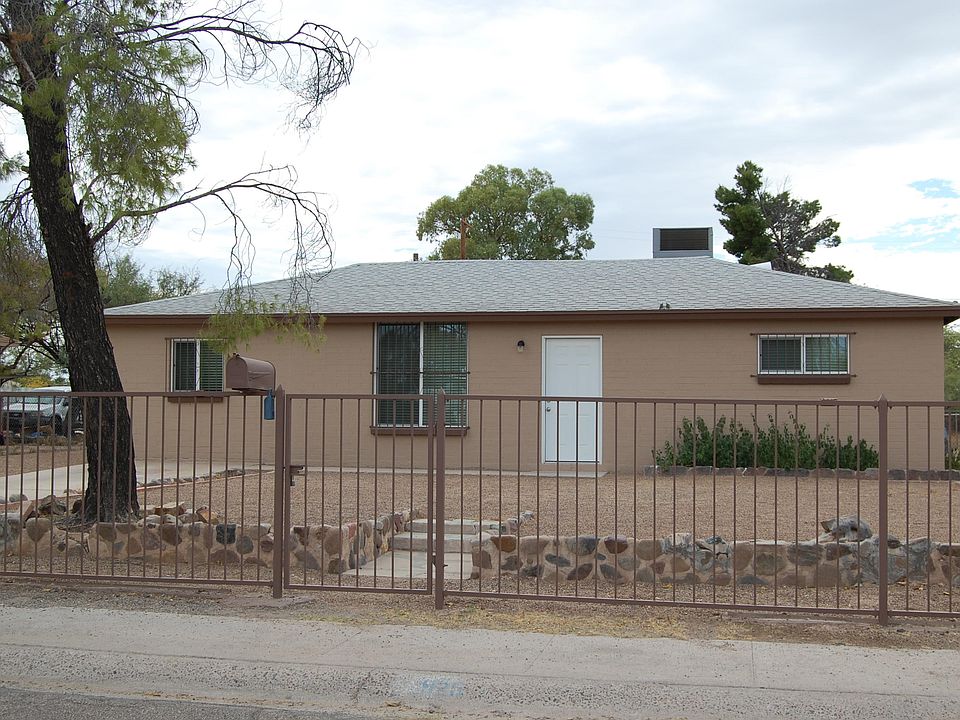 1st image of 925 W Calle Ramona