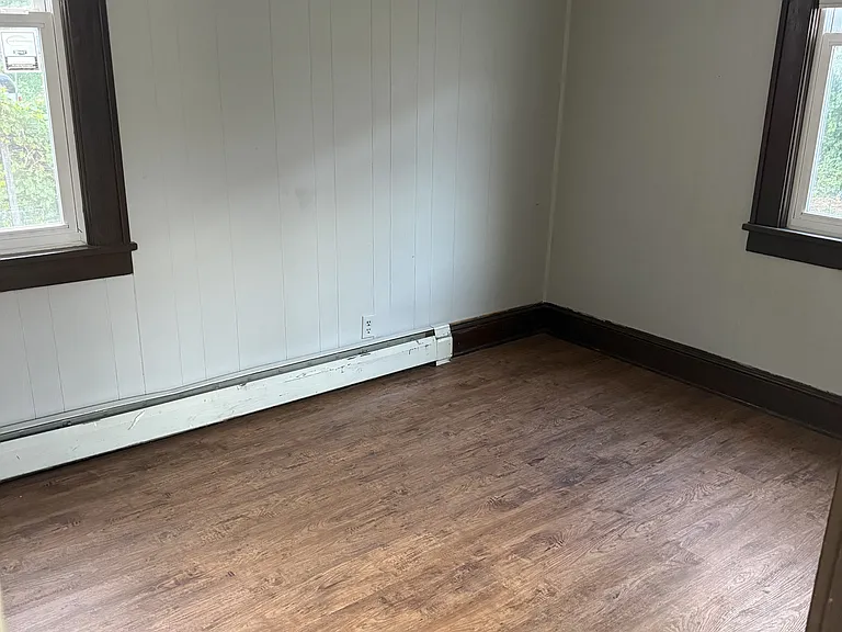 91 Guilden St #2 — Photo 8