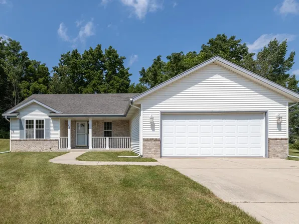 535 Island View CIRCLE, Hustisford, WI 53034