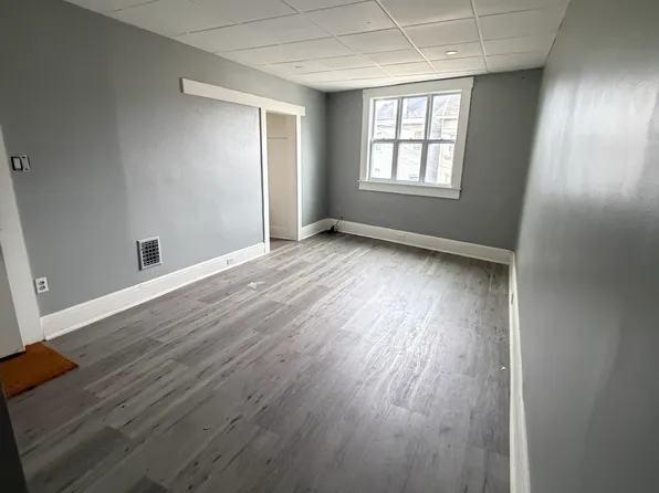 1715 Hatteras St Floor 2, Pittsburgh, PA 15212