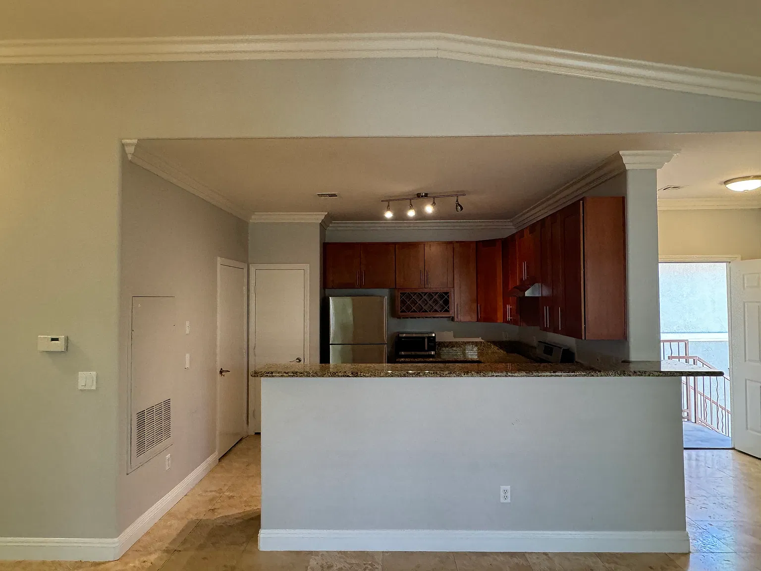 901 Duckhorn Ct — Photo 4