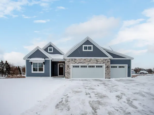 2734 Reagan Ave, Zeeland, MI 49464