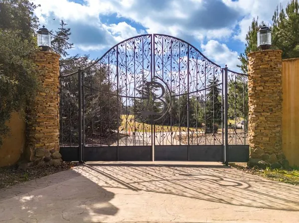 8860 Stockton Rd, Moorpark, CA 93021