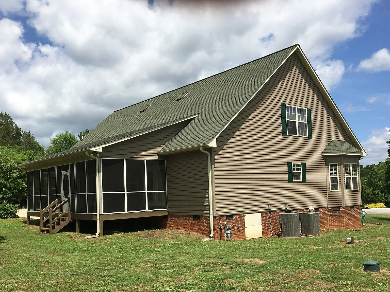 3 bed, 3.5 bath, 3450 sqft, $2,900 — Photo 4