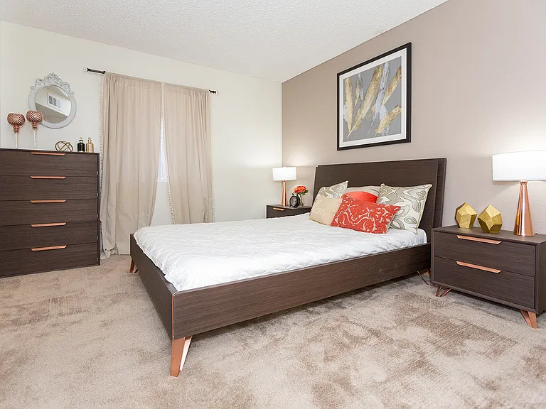 Tiffany Place Apartments — Photo 9