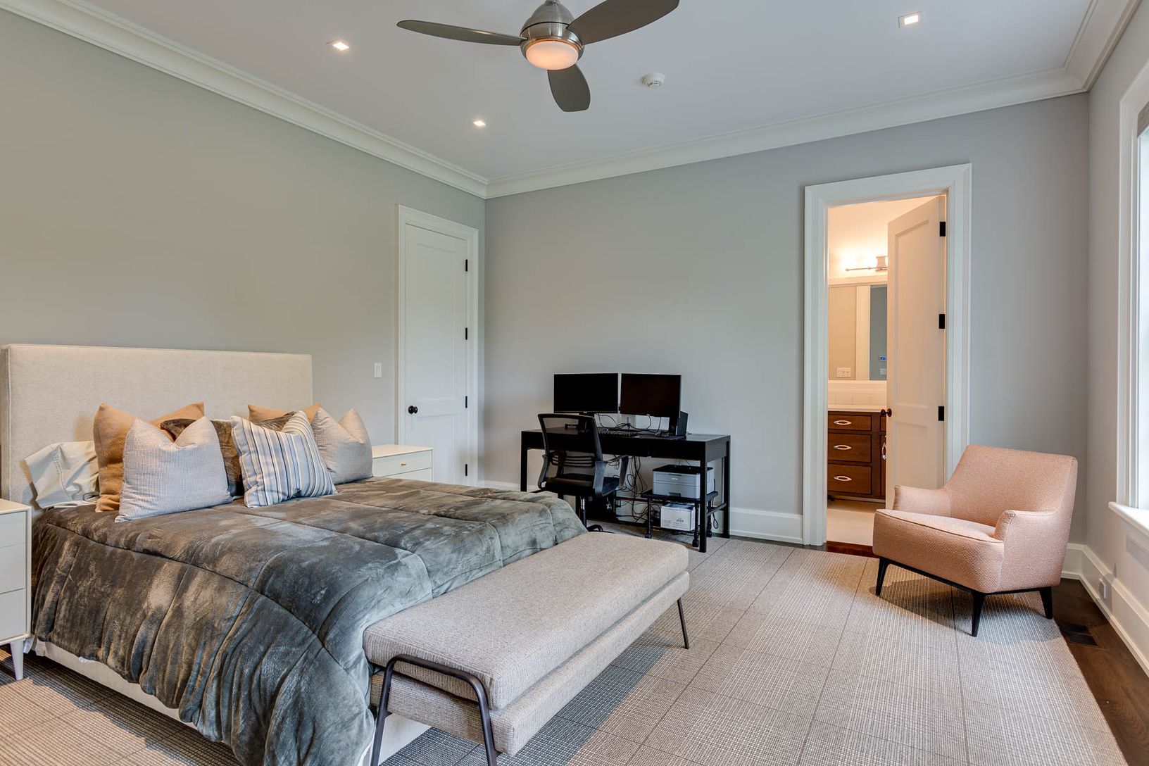  First Floor Ensuite Bedroom 