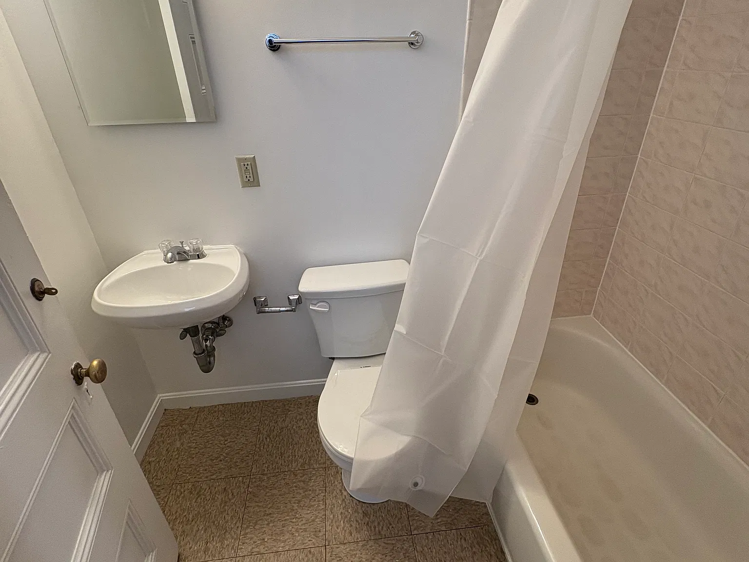 Studio, $1,795 — Photo 3