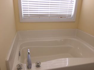 1060 Riverside Walk Xing, Sugar Hill, GA 30518