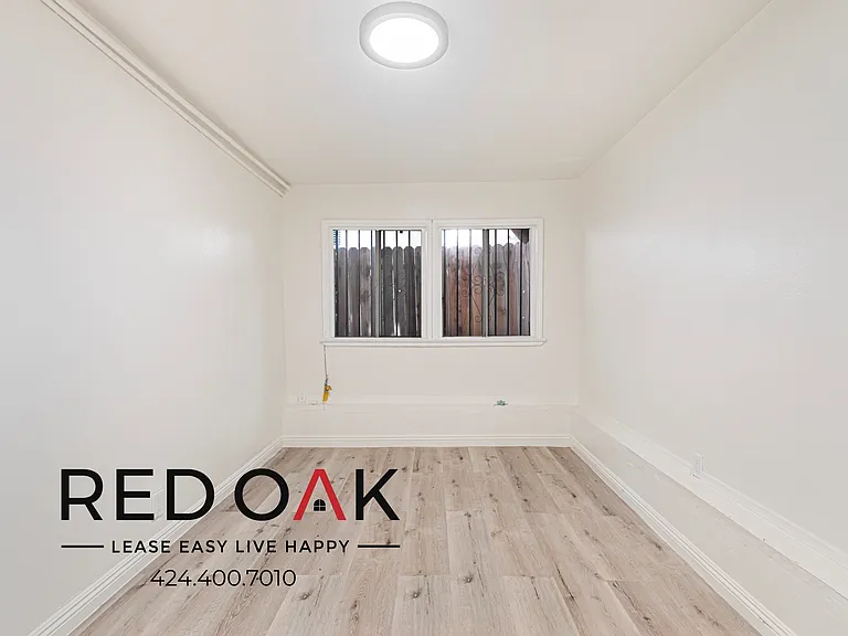 1915 Santa Ynez St #7/8 — Photo 11
