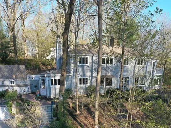 170 Varick Rd, Newton, MA 02468