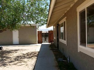 13444 Mohawk Rd APT B, Apple Valley, CA 92308