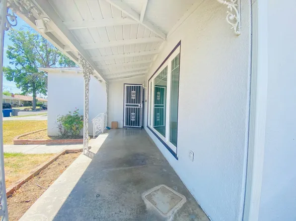 2615 E Princeton Ave, Fresno, CA 93703