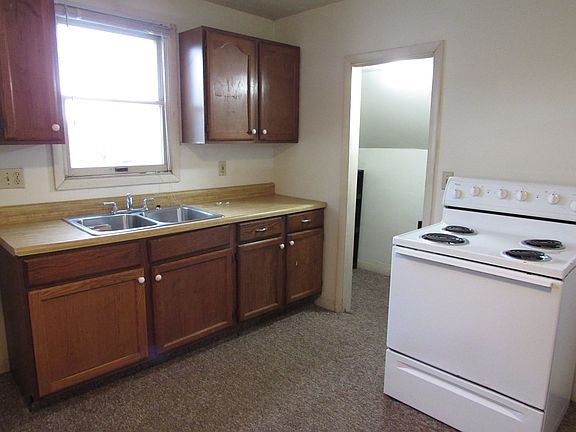 4th image of 777 Wayne Ave APT 6