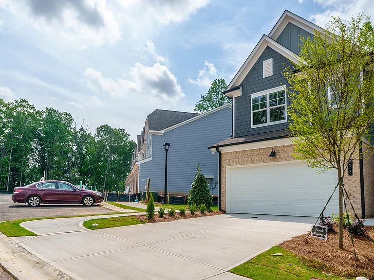 5120 Hillington Way — Photo 3
