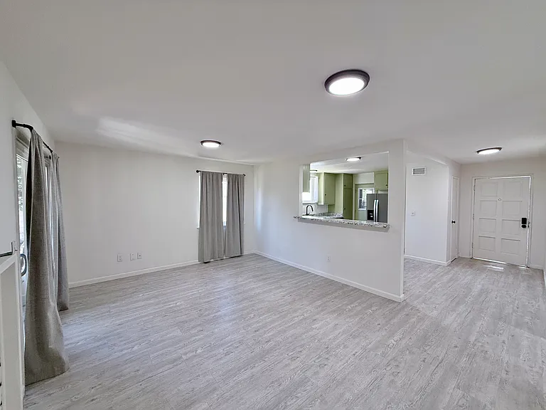 175 S Vallejo Way — Photo 5